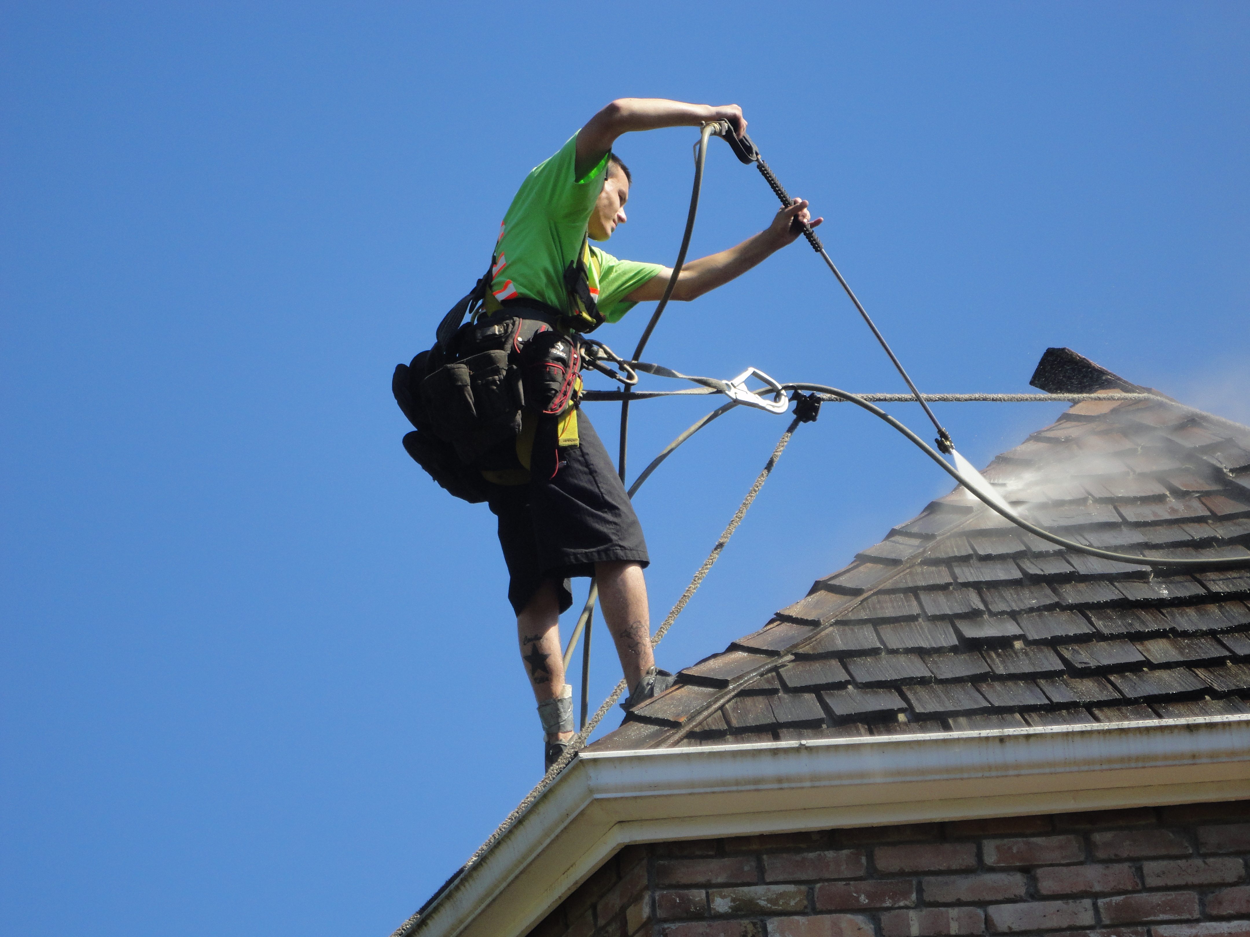 roof maintenance company